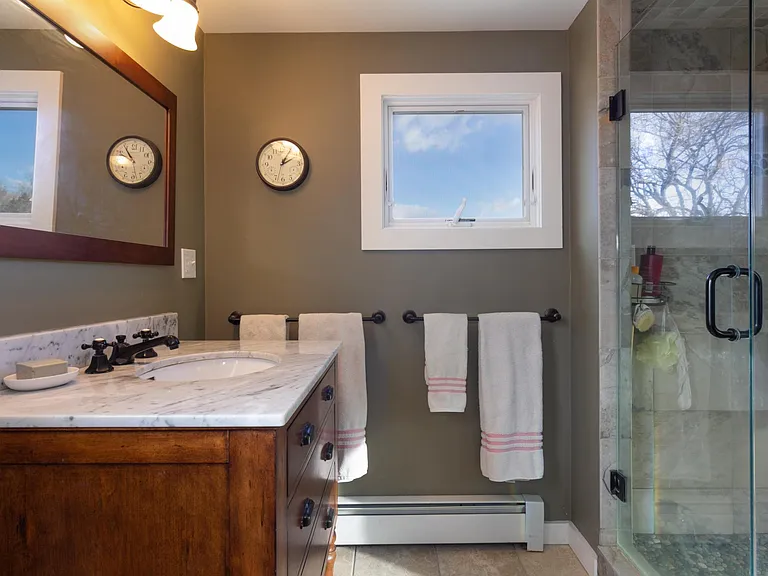 323 Green Hill Rd — Photo 13