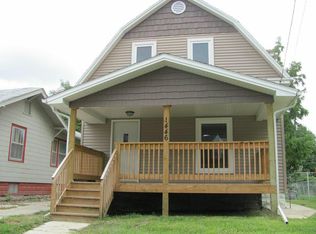1446 W 2nd St, Waterloo, IA 50701