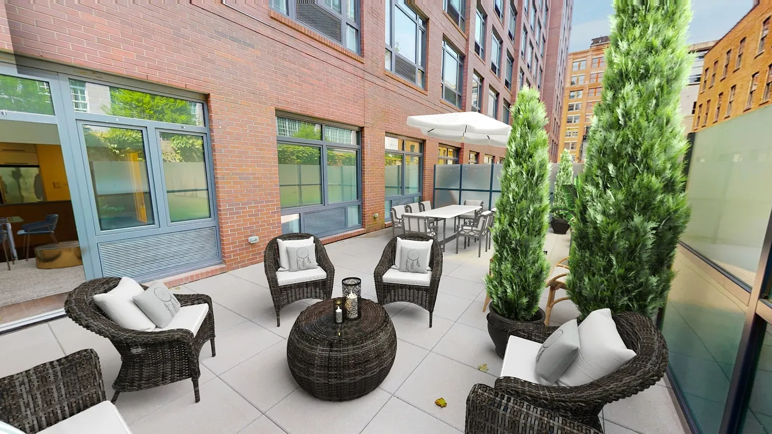 181 Front St APT 1B photo 1