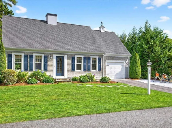 295 Pheasant Hill Circle, Cotuit, MA 02635
