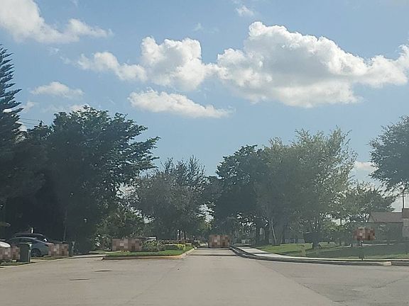 4th image of 651 NW 215th Ave