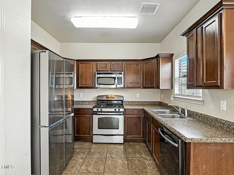 4746 Joseph Rodriguez Dr — Photo 14