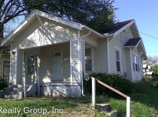 2001 Oakridge Dr, Dayton, OH 45417