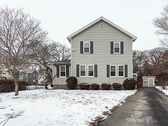 5th image of 107 Sylvester Ave