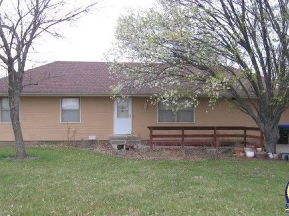 2350 SE 55th St, Topeka, KS 66609