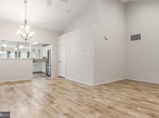 18 Raleigh Dr, Mount Laurel, NJ 08054