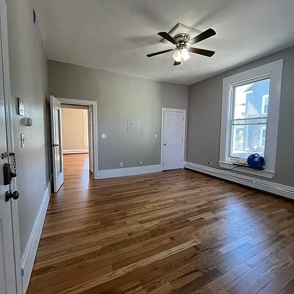 99 Laighton St #2 — Photo 2