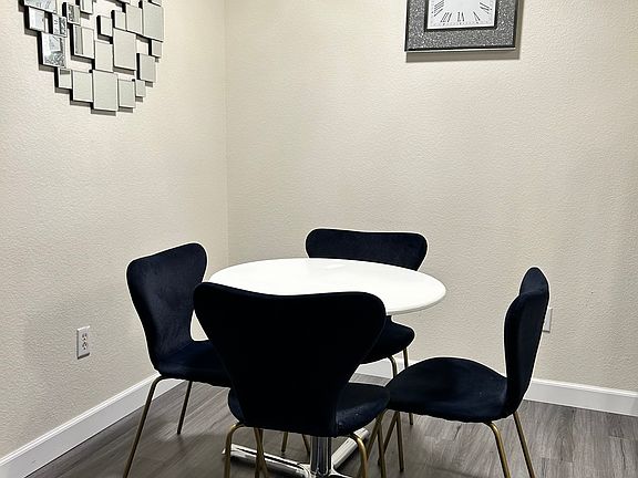3rd image of 2041 Hussium Hills St