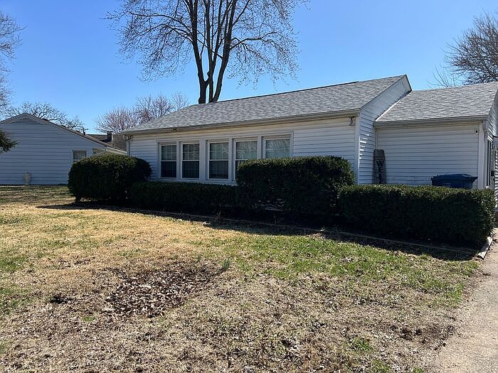 1st image of 2521 Mariposa Dr