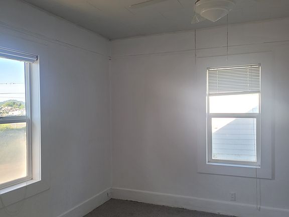 5th image of 92306 Clover Rd APT B