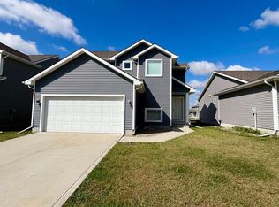 704 Juniper St NW, Bondurant, IA 50035