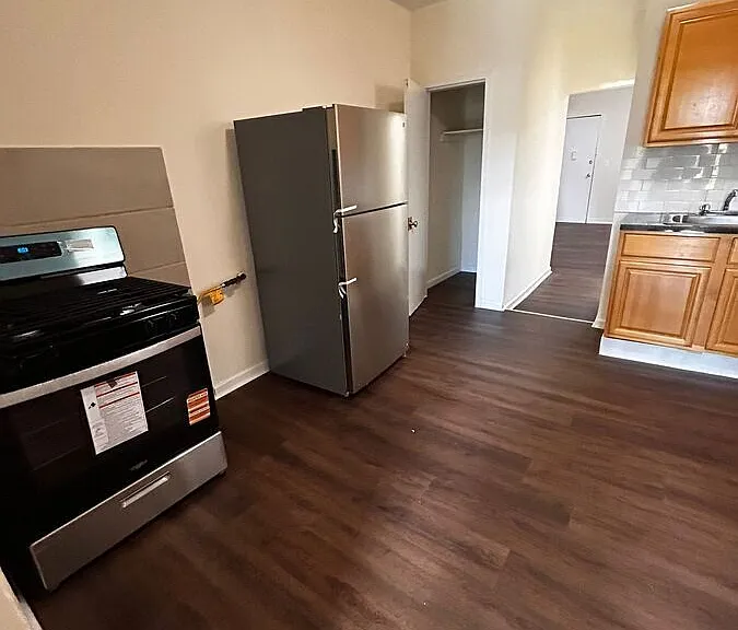 20 Orchard Pl — Photo 2