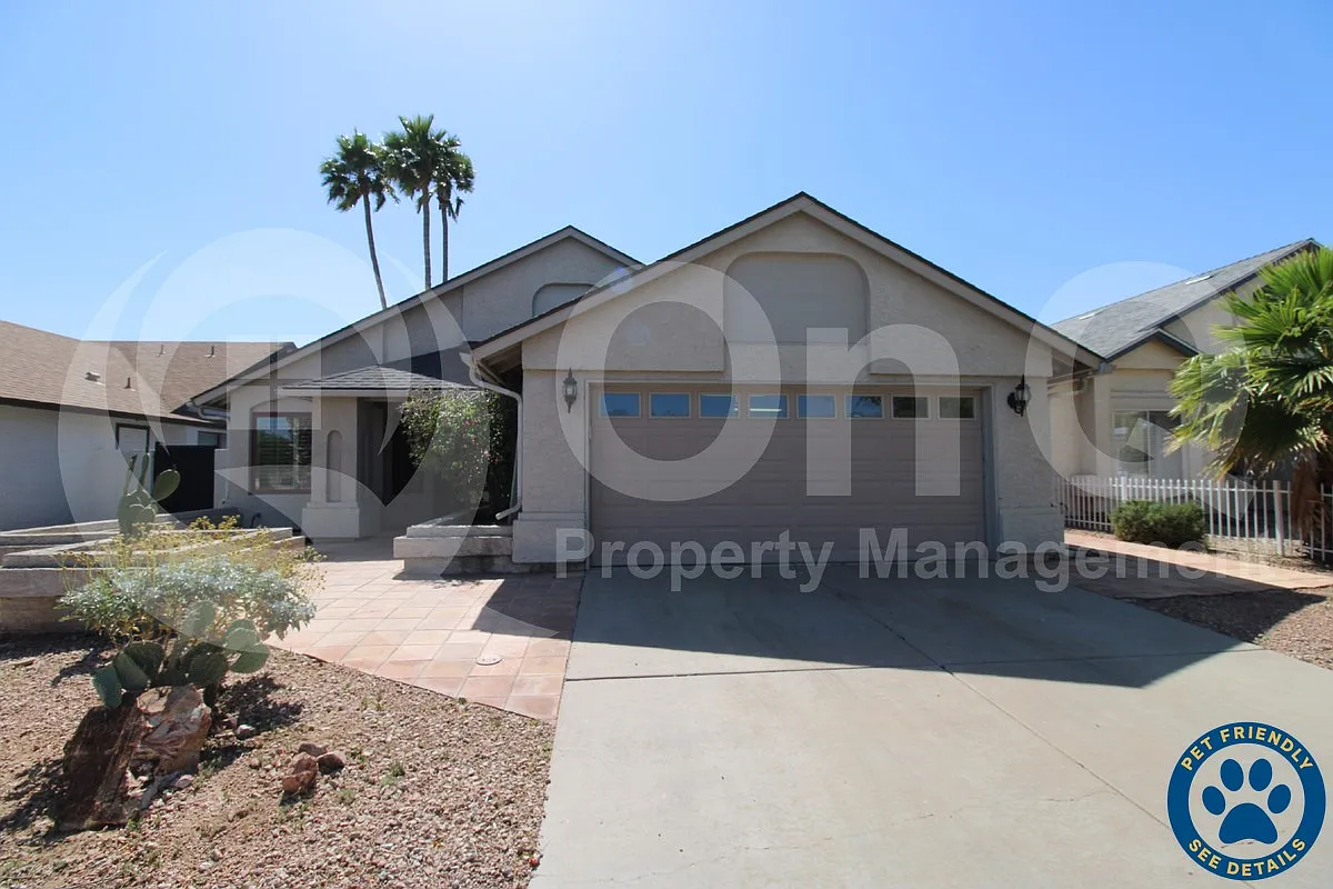 3 bed, 2.0 bath, 1592 sqft, $2,690 — Photo 1