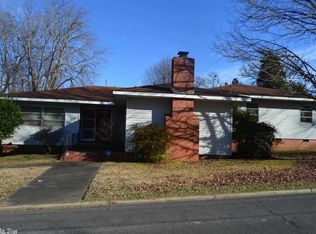 405 S Saint Joseph St, Morrilton, AR 72110