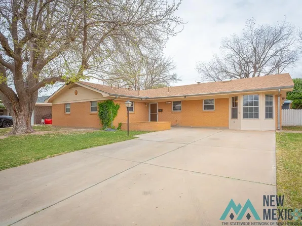 3006 Bandolina Ave, Roswell, NM 88201