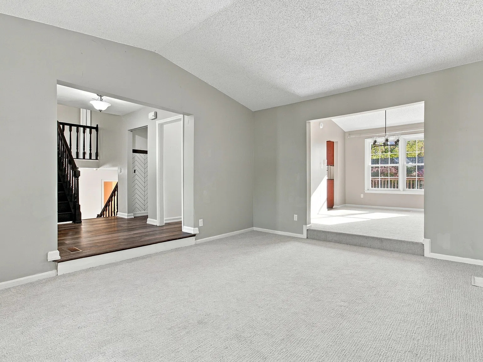 3 bed, 2.5 bath, 2148 sqft, $3,400 — Photo 4