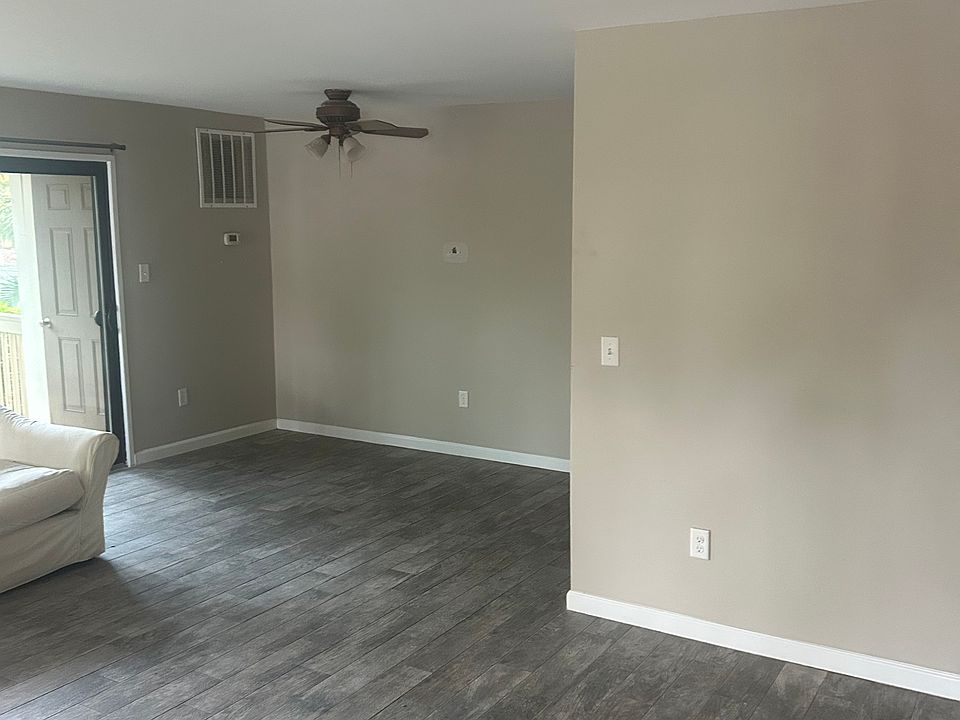 1st image of 53 Delander Ct APT 1