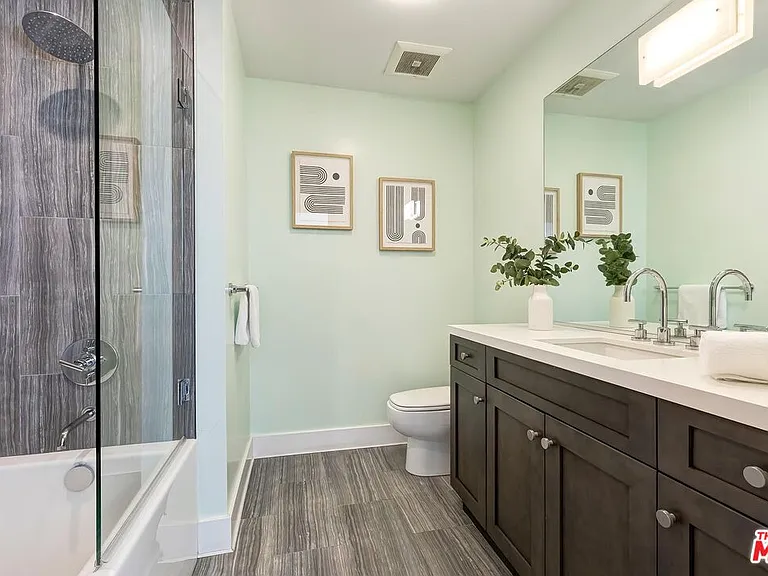 2841 Montcalm Ave — Photo 33