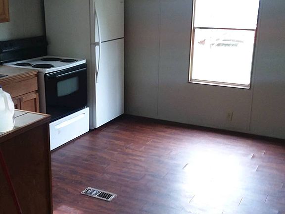 4th image of 146 Peterson Ln