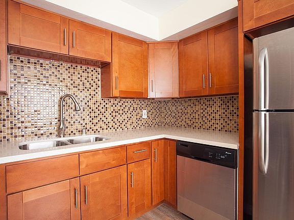 3rd image of 2340 N Ontario St #G