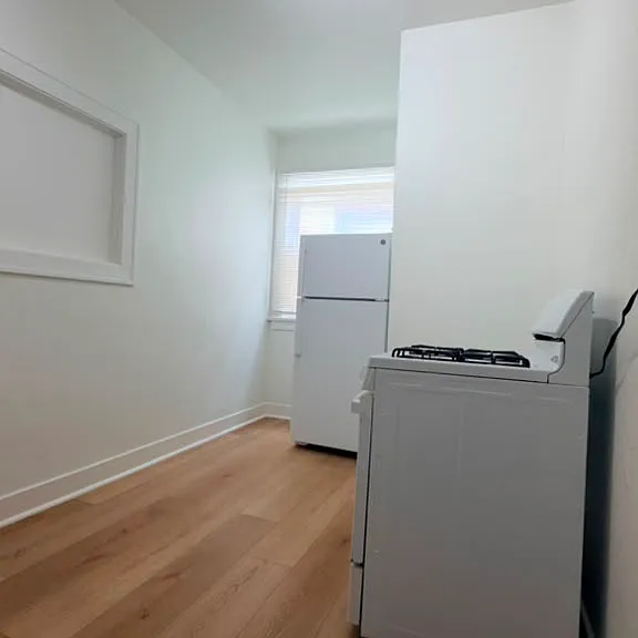 2533 University Ave #9 — Photo 7