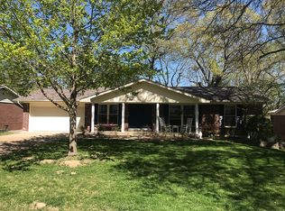 311 Cherry Hill Dr, Ballwin, MO 63011