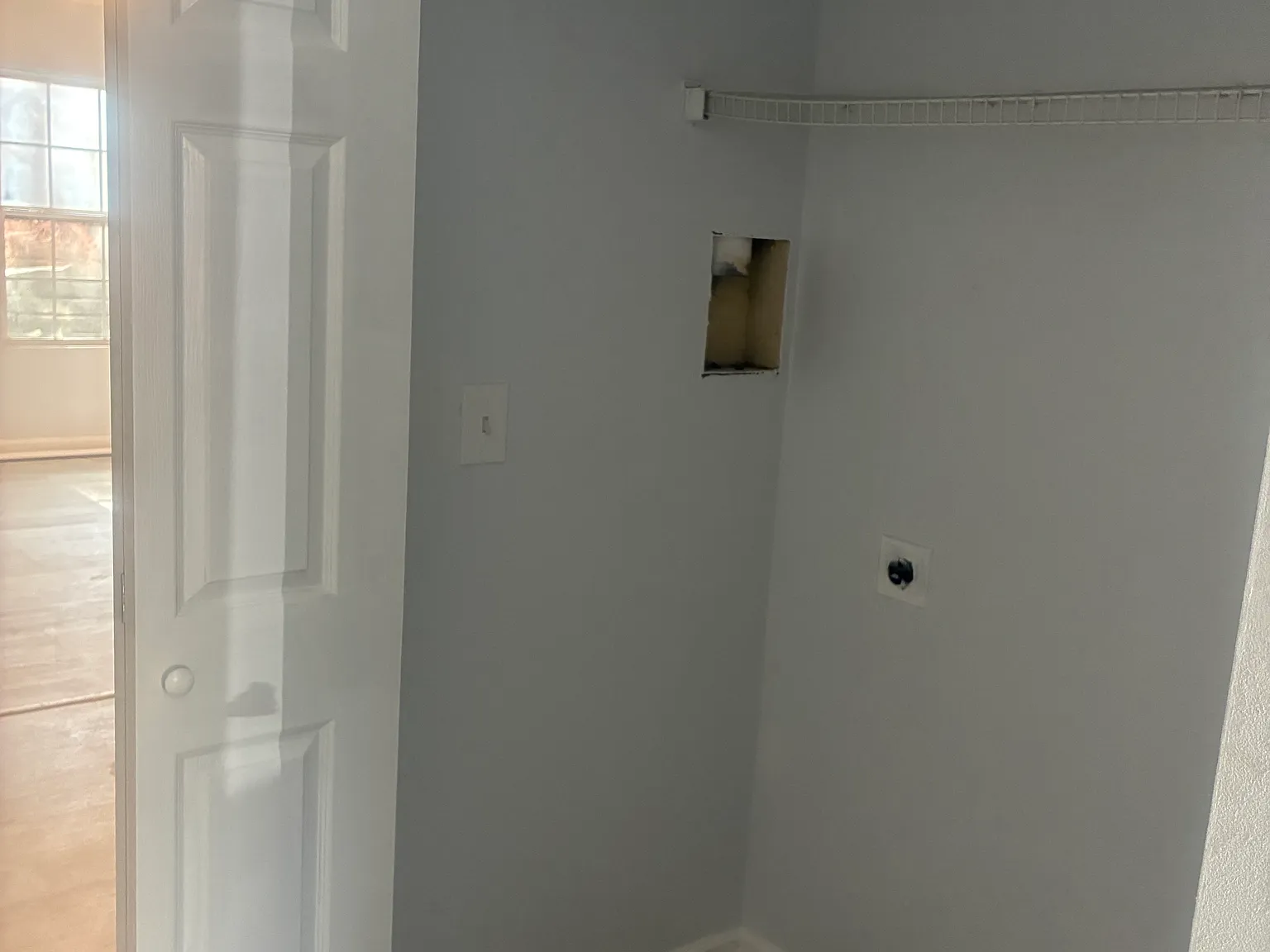 3 bed, 2.5 bath, 1700 sqft, $1,800 — Photo 2
