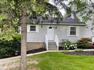 662 Oak Hill Rd, Wooster, OH 44691