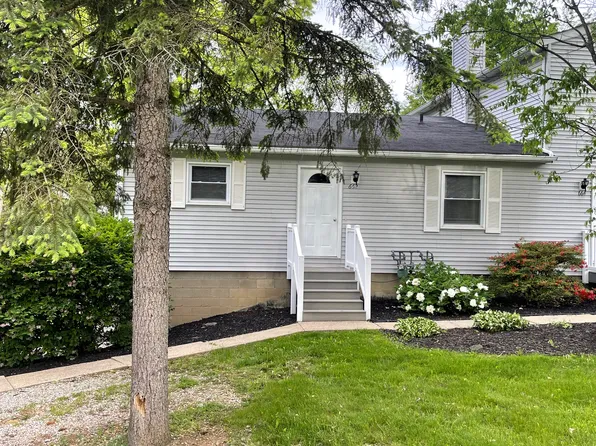 662 Oak Hill Rd, Wooster, OH 44691