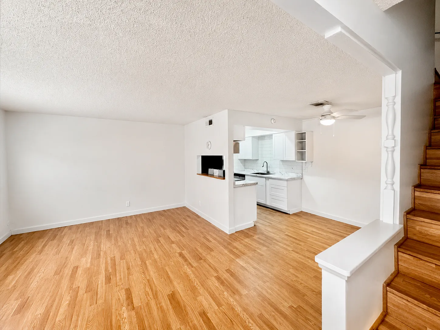2 bed, 860 sqft, $1,750 — Photo 3