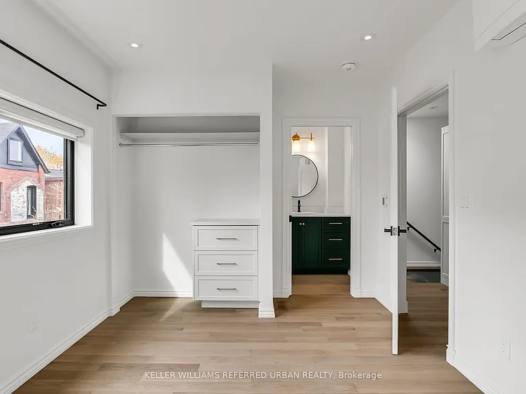 101R Pendrith St — Photo 35