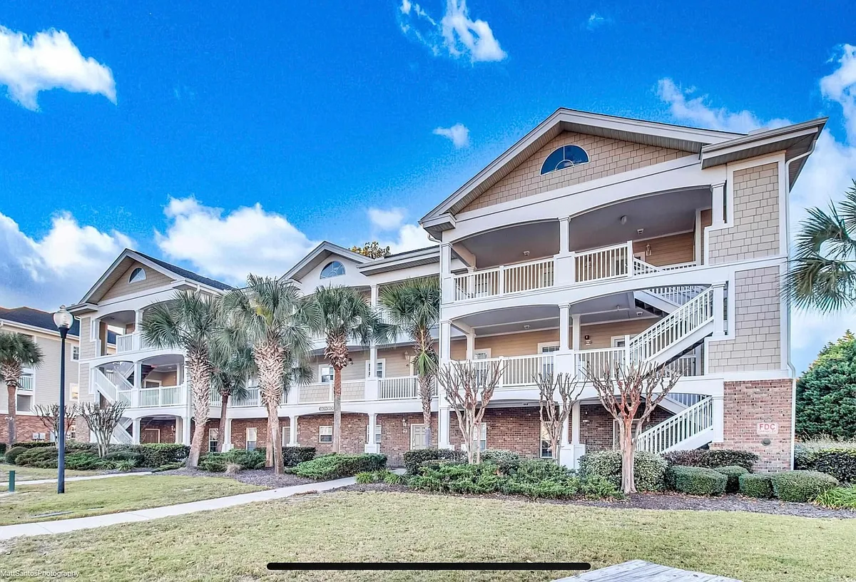 Building Photo - 5801 Oyster Catcher Dr #611