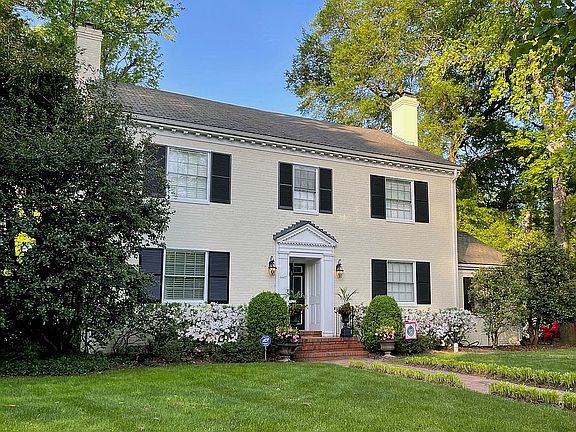 3rd image of 4407 Monument Ave