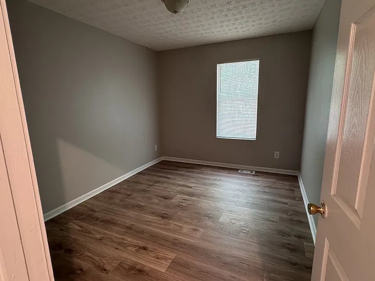 5825 Strathmoor Manor Cir — Photo 8