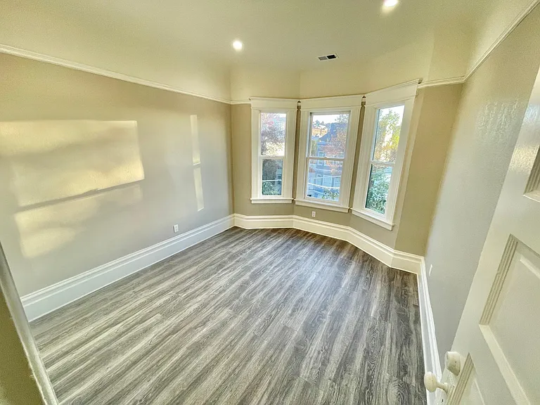 2554 Bryant St #2554 — Photo 2