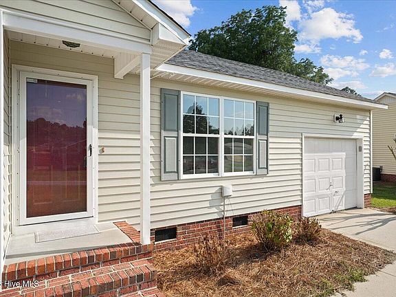 5th image of 2595 Pine Knoll Drive