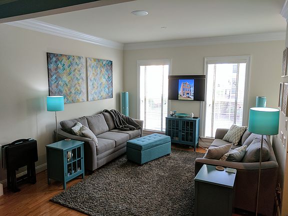 Main Floor - Living Room