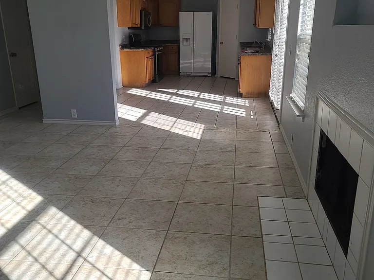 1101 Springcreek Dr — Photo 23