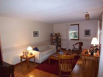 5th image of 71 Puritan Dr