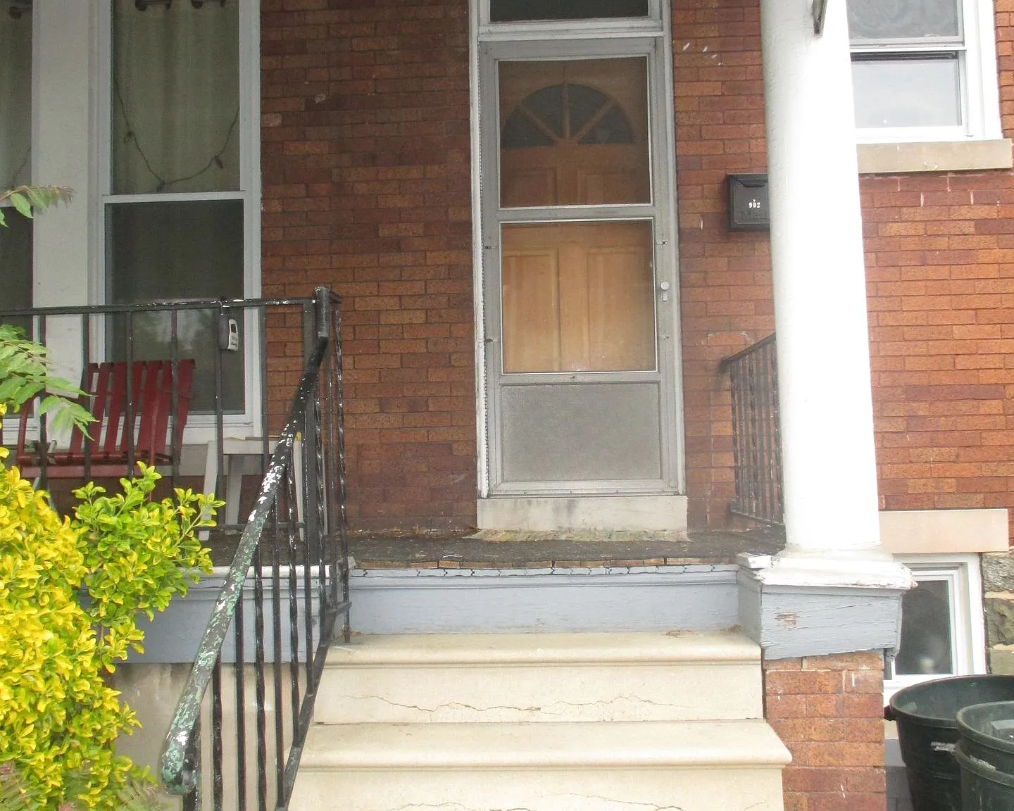 902 W 37th St — Photo 1