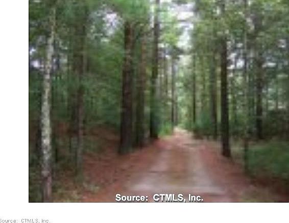 2nd image of 108 Sleepy Hollow Rd