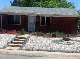 1352 Worchester St, Aurora, CO 80011