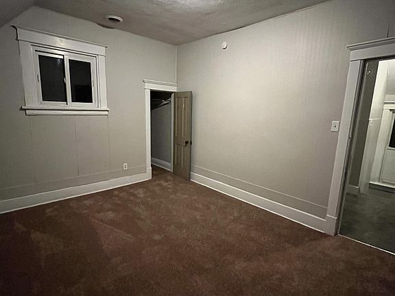3rd image of 4524 Magoun Ave APT 2F