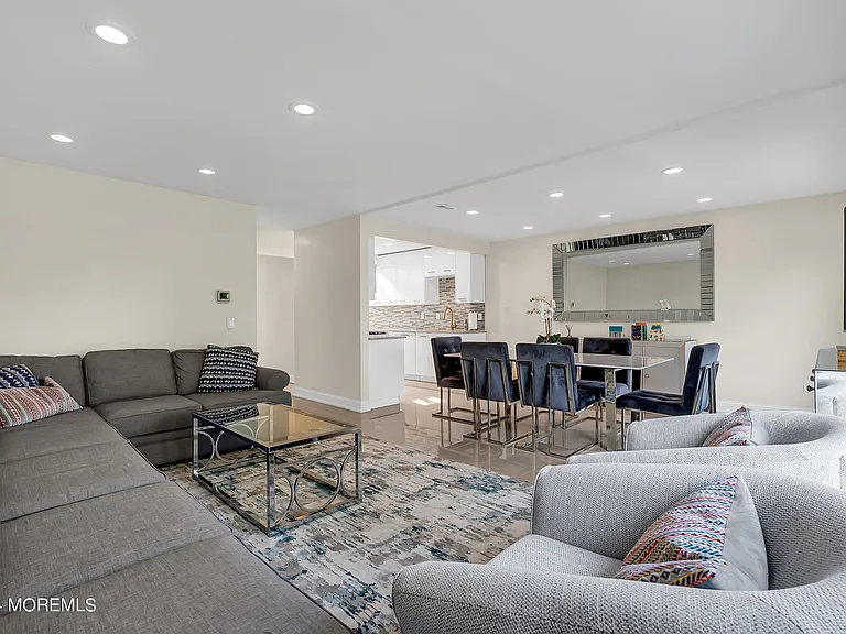 215 W Morgan Ave #13 — Photo 13