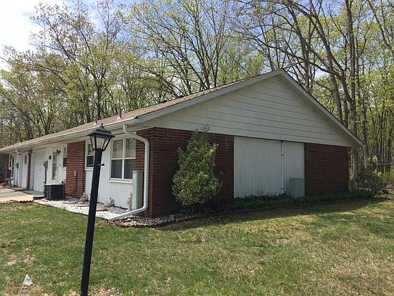 3rd image of 270D Kingston Ct