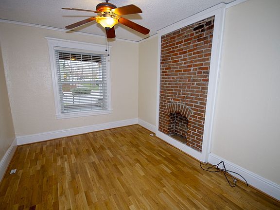 4th image of 2307 N Clarkson St