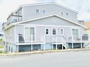 106 Railroad Ave, Salisbury, MA 01952