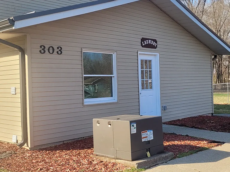 306 Larson Ct #7 — Photo 14