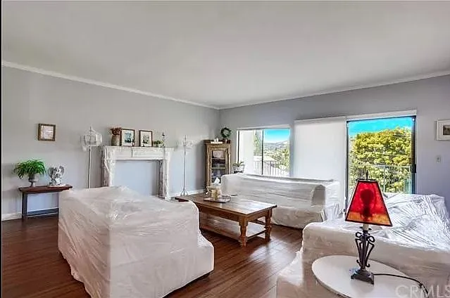 2 bed, 1600 sqft, $2,590 — Photo 2