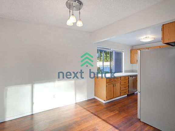 4th image of 458 154th Ave SE